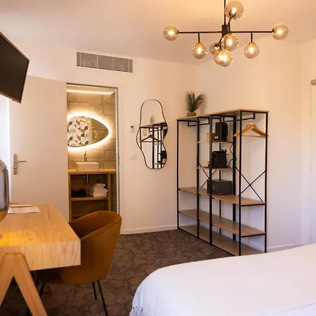 Barnea Hotel